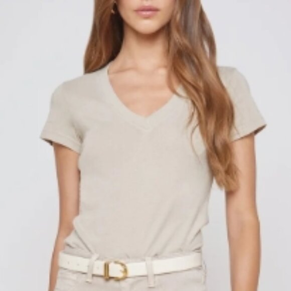L’AGENCE Becca Cotton V-Neck Tee – Biscuit Size XS (NWT)